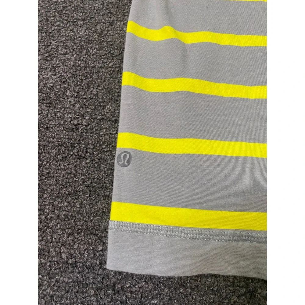 Lululemon 5 Year Basic T-Shirt Gray Neon Yellow Striped Men Large Crewneck Train